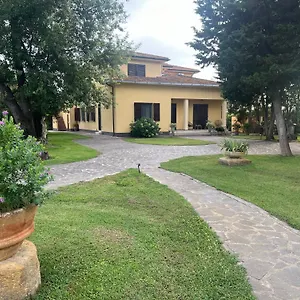https://countryside-apartment-with-private-parking.it-tuscanyhotel.com